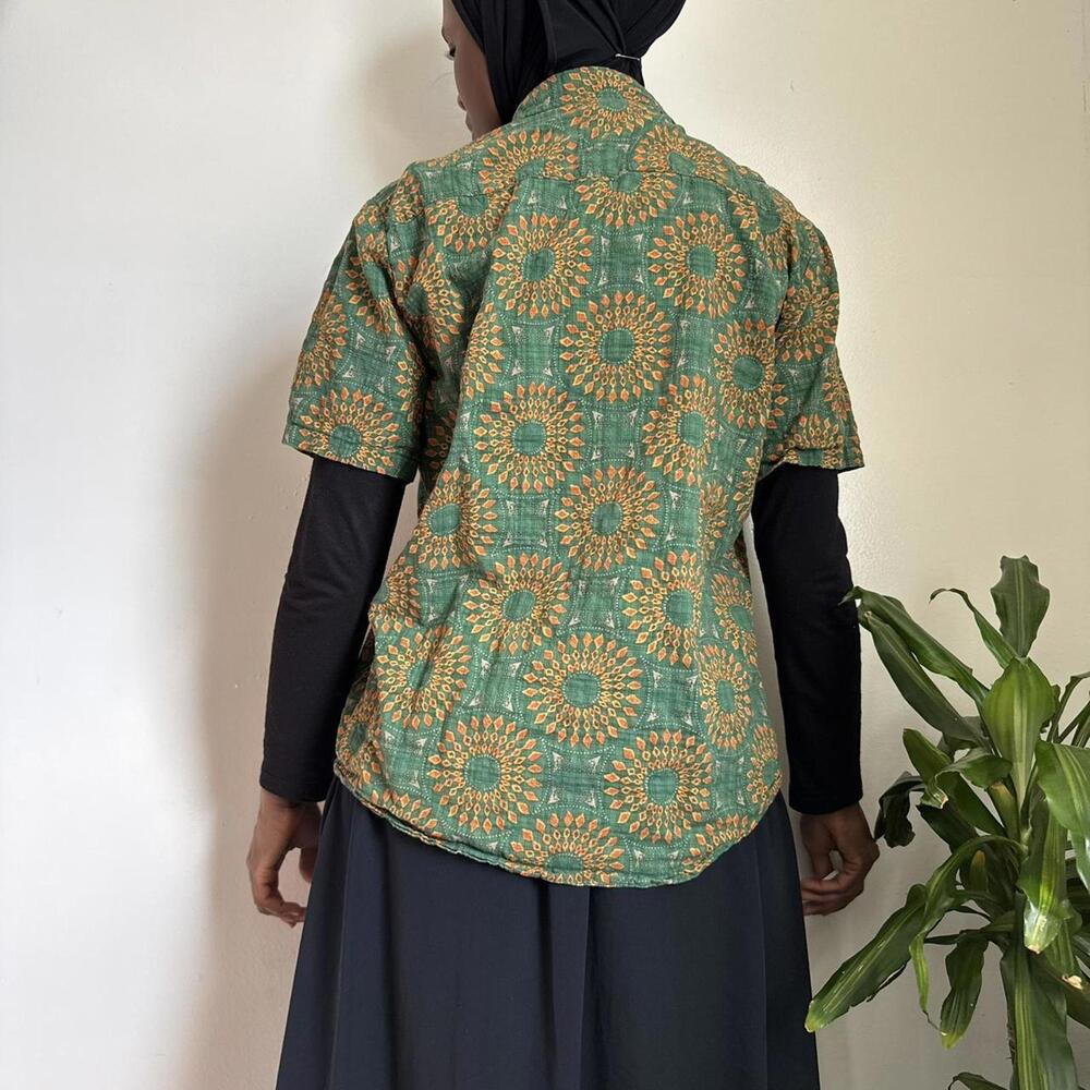 Retro Boho Sun Mandala Button Up – Size L‎ - Picture 4 of 6